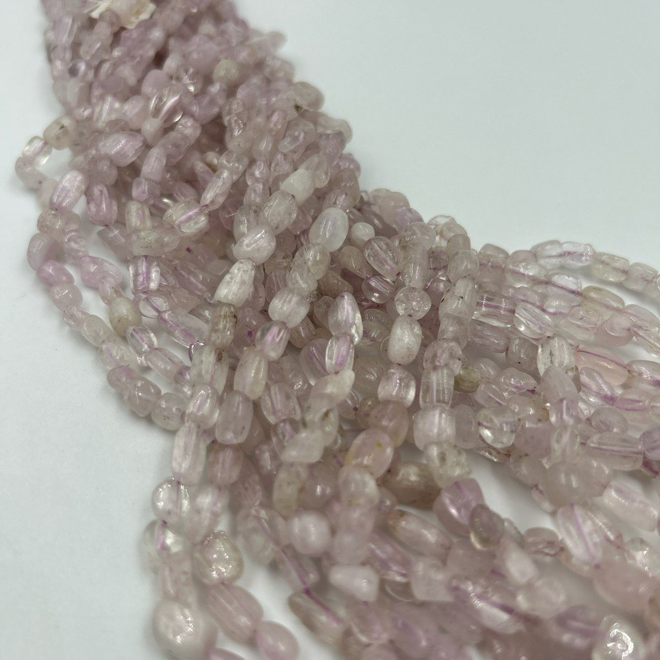 Бусины Кунцит форма галтовка размер 6*8*8-10мм натуральный камень
